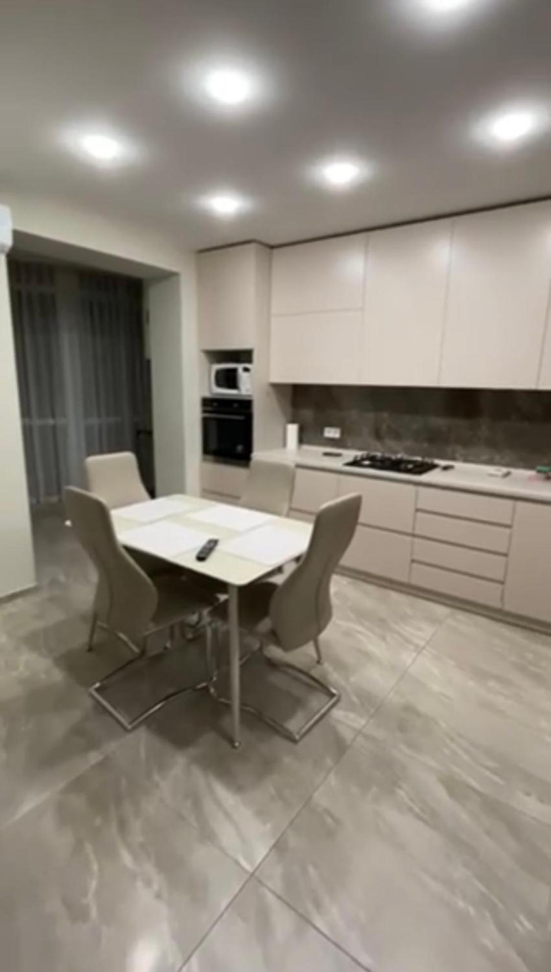 Apartment New Building In Center Dnipro Esterno foto