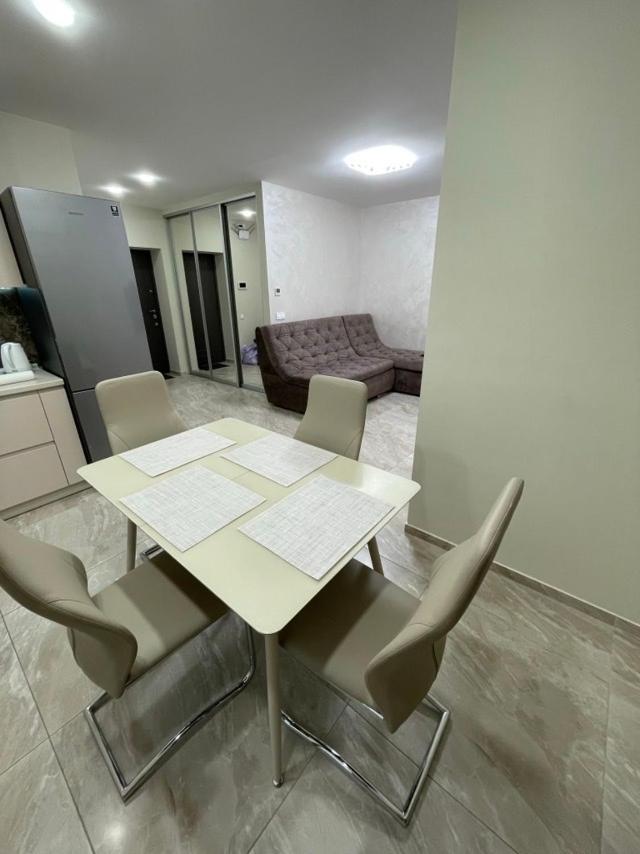 Apartment New Building In Center Dnipro Esterno foto