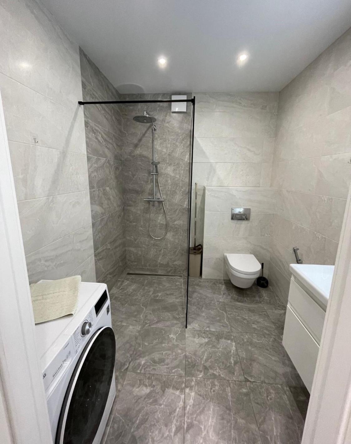 Apartment New Building In Center Dnipro Esterno foto